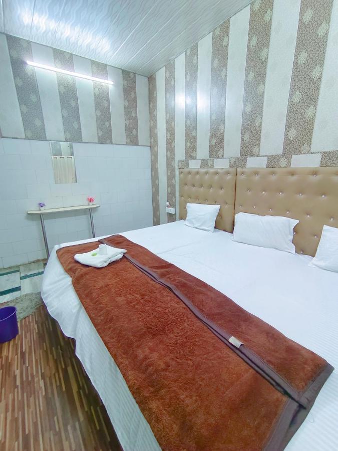 Hotel India Inn Walking Distance From Taj Mahal-- Rooftop Taj Mahal View アーグラ エクステリア 写真