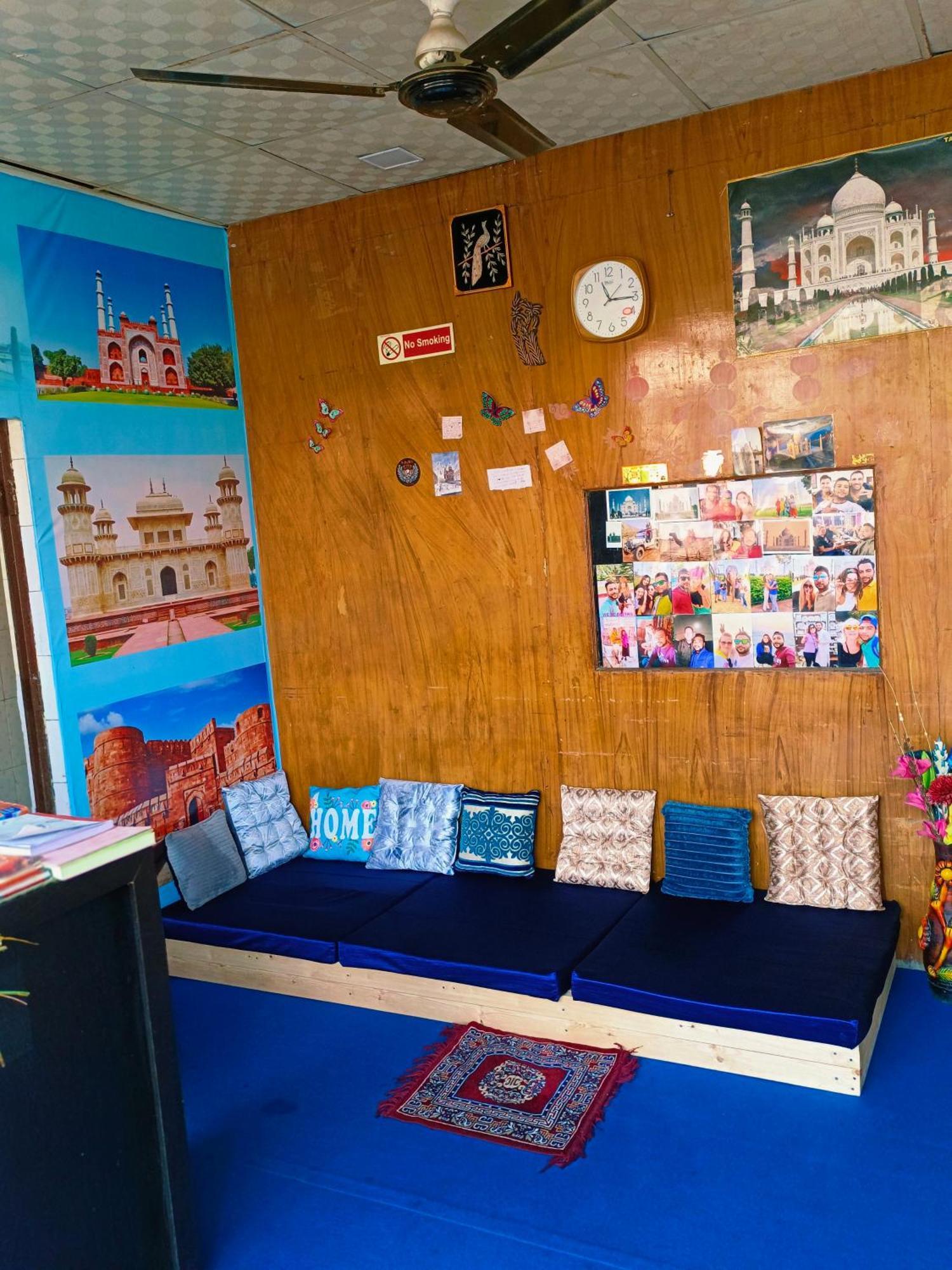 Hotel India Inn Walking Distance From Taj Mahal-- Rooftop Taj Mahal View アーグラ エクステリア 写真