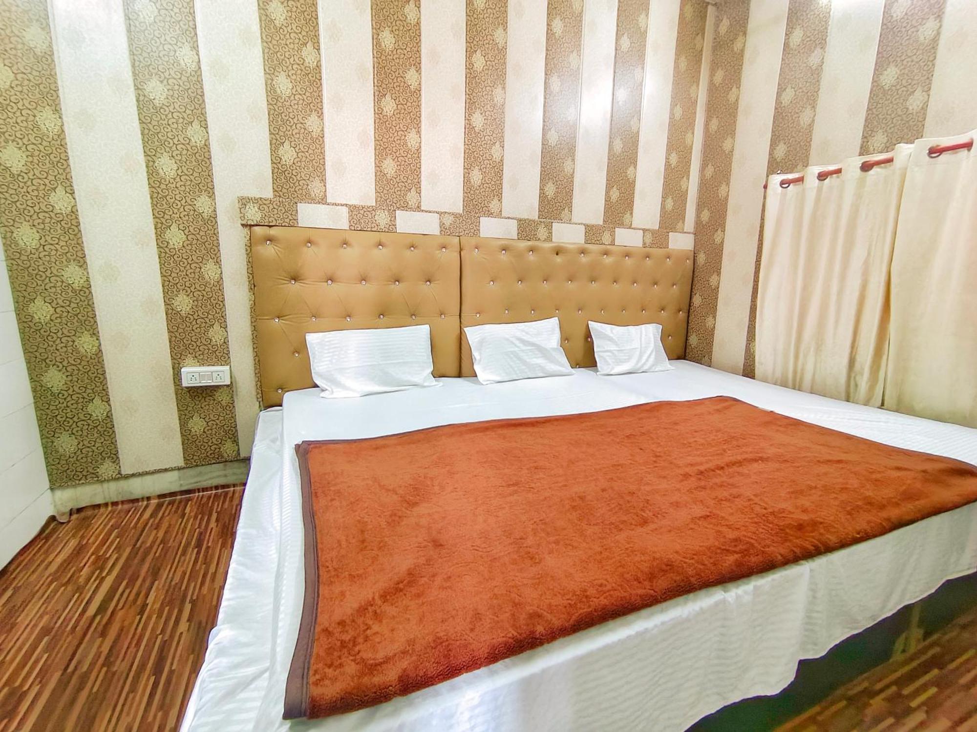 Hotel India Inn Walking Distance From Taj Mahal-- Rooftop Taj Mahal View アーグラ エクステリア 写真